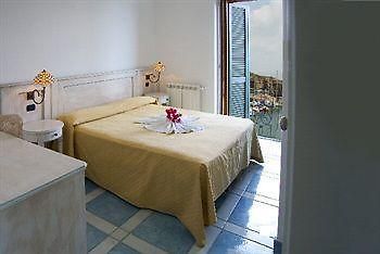 Isolabella Hotel Ventotene Exterior foto